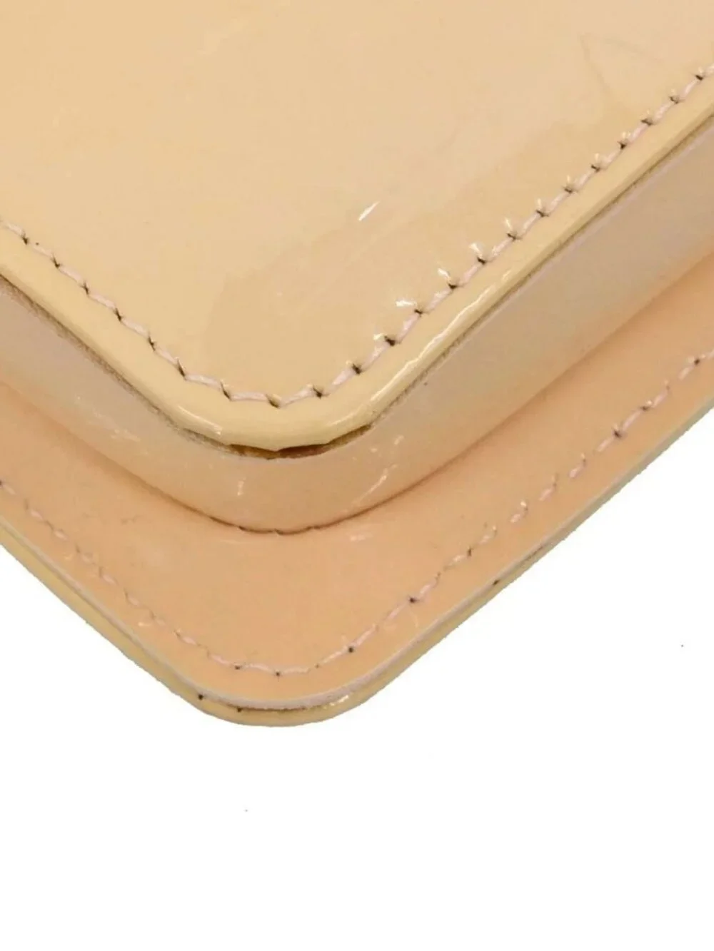 Louis Vuitton Beige Monogram Vernis Lexington